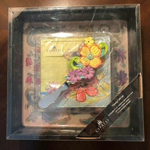 New Cypress Home "Cheesy Gift" Set - Picture 1 of 2